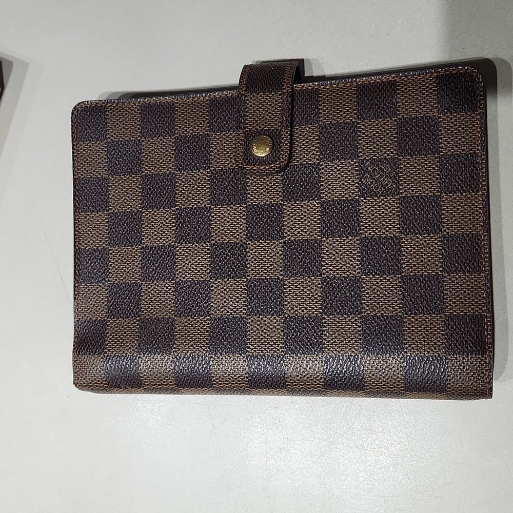 Louis Vuitton Checkered Brown and Black Planner - Picture 4 of 10